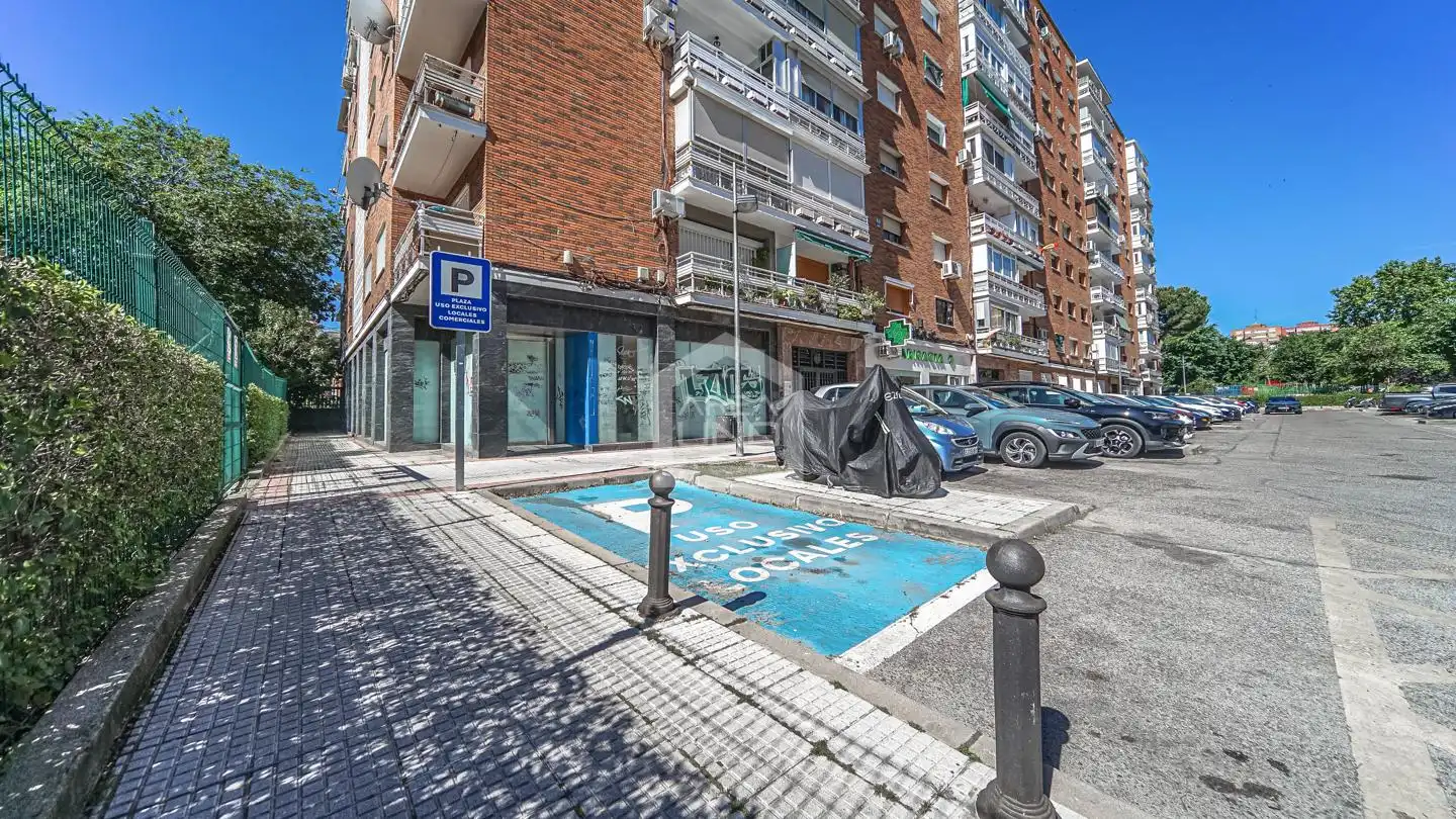Vista exterior de Local de alquiler en Alcorcón con Aire acondicionado