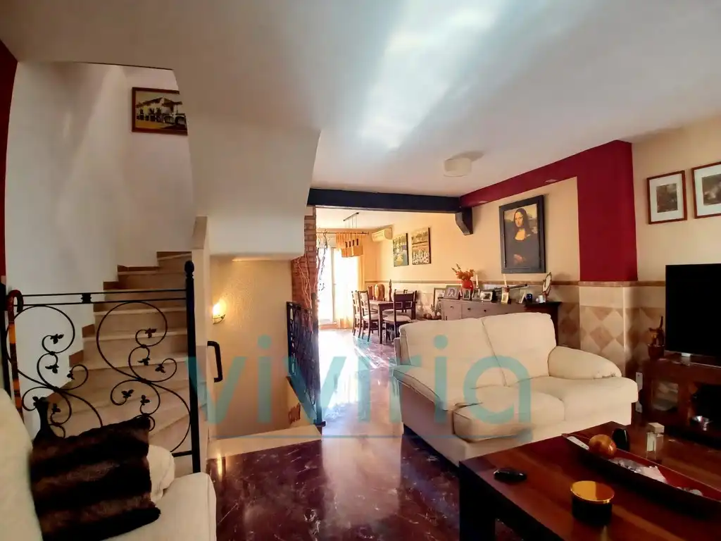 Sala d'estar de Casa adosada en venda en Rafelbuñol / Rafelbunyol, Valencia