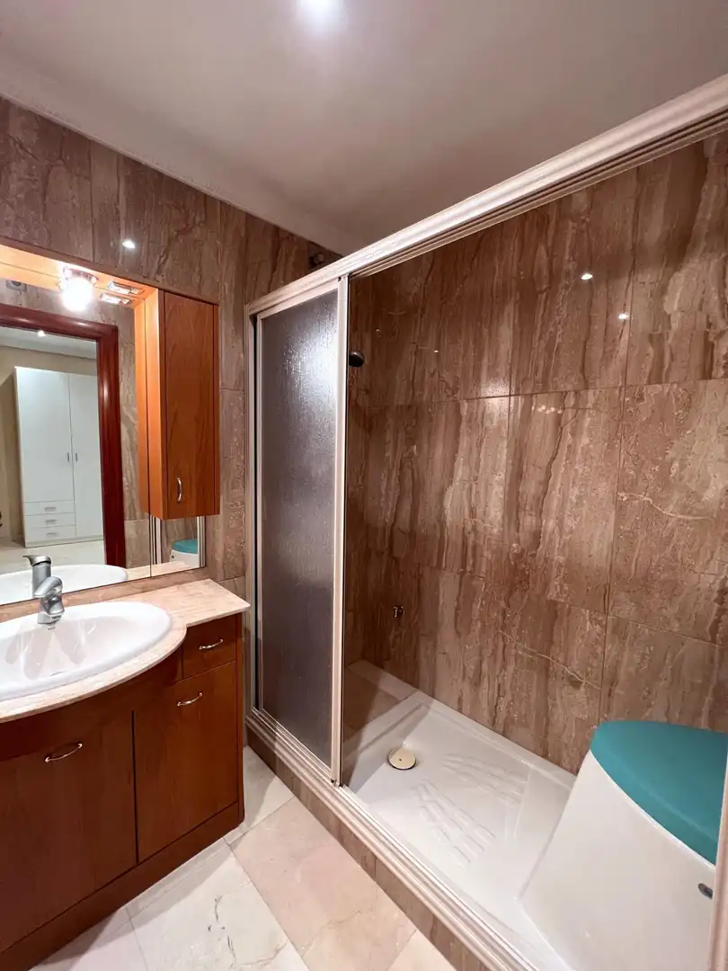 Badezimmer von Maisonette zum Verkauf in Torrevieja mit Balkon
