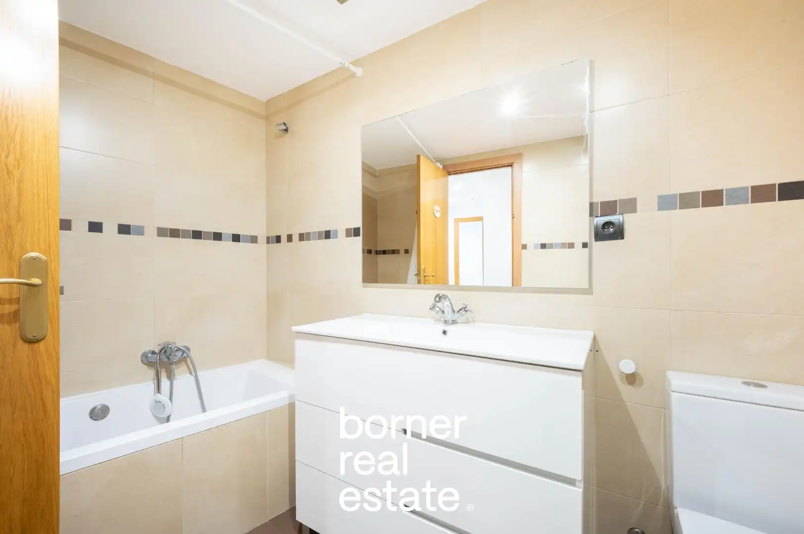 Baño de Piso en venta en Rubí con Aire acondicionado, Calefacción y Parquet