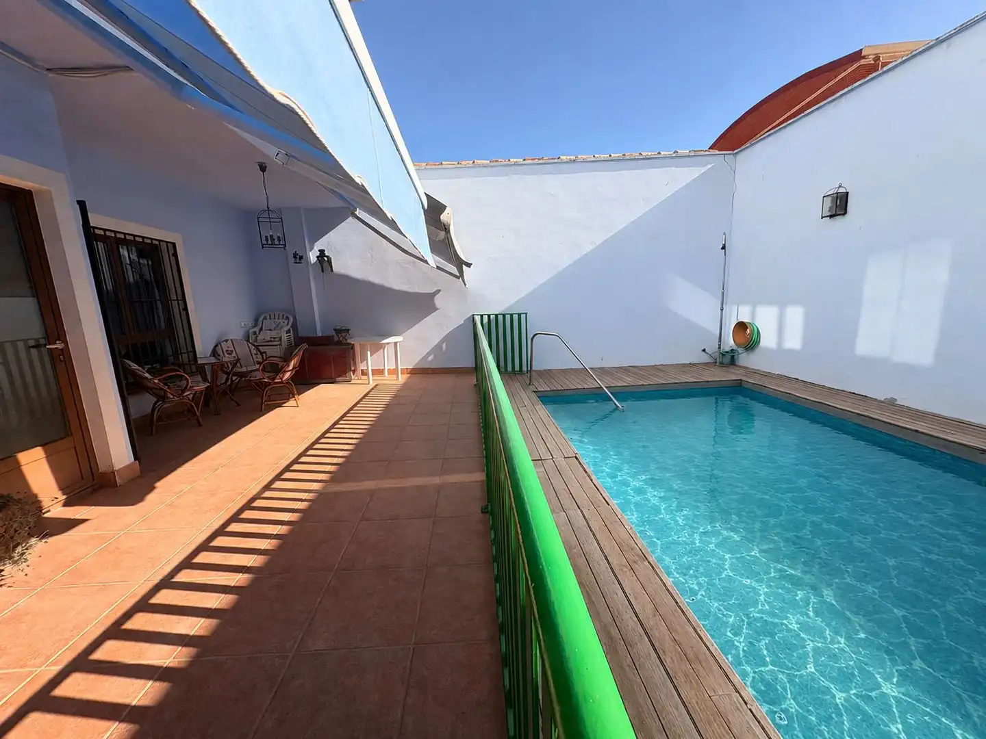 Piscina de Casa o xalet en venda en Manzanares amb Aire condicionat, Calefacció i Terrassa
