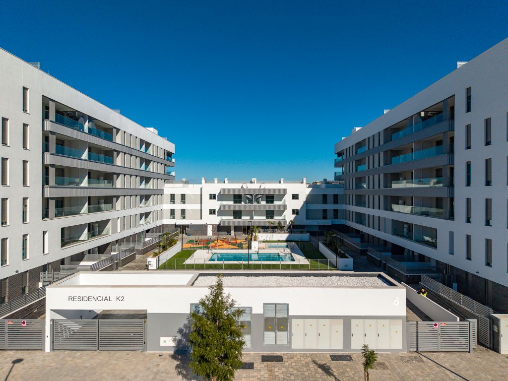 Exterior view of Flat for sale in  Sevilla Capital  with Air Conditioner, Terrace and Swimming Pool