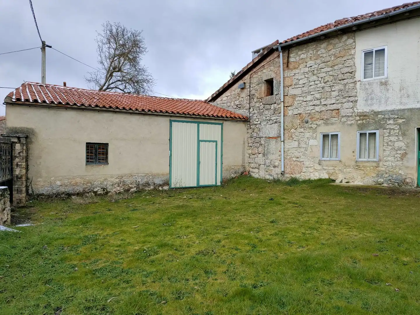 Casa adosada en venta en Atapuerca con Calefacción