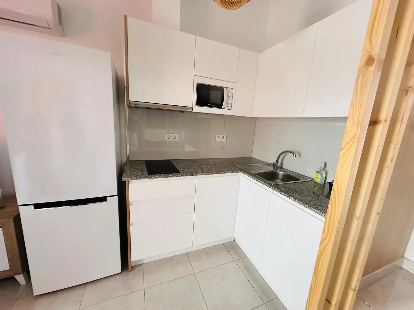 Küche von Loft zur Miete in San Bartolomé de Tirajana mit Klimaanlage, Terrasse und Möbliert