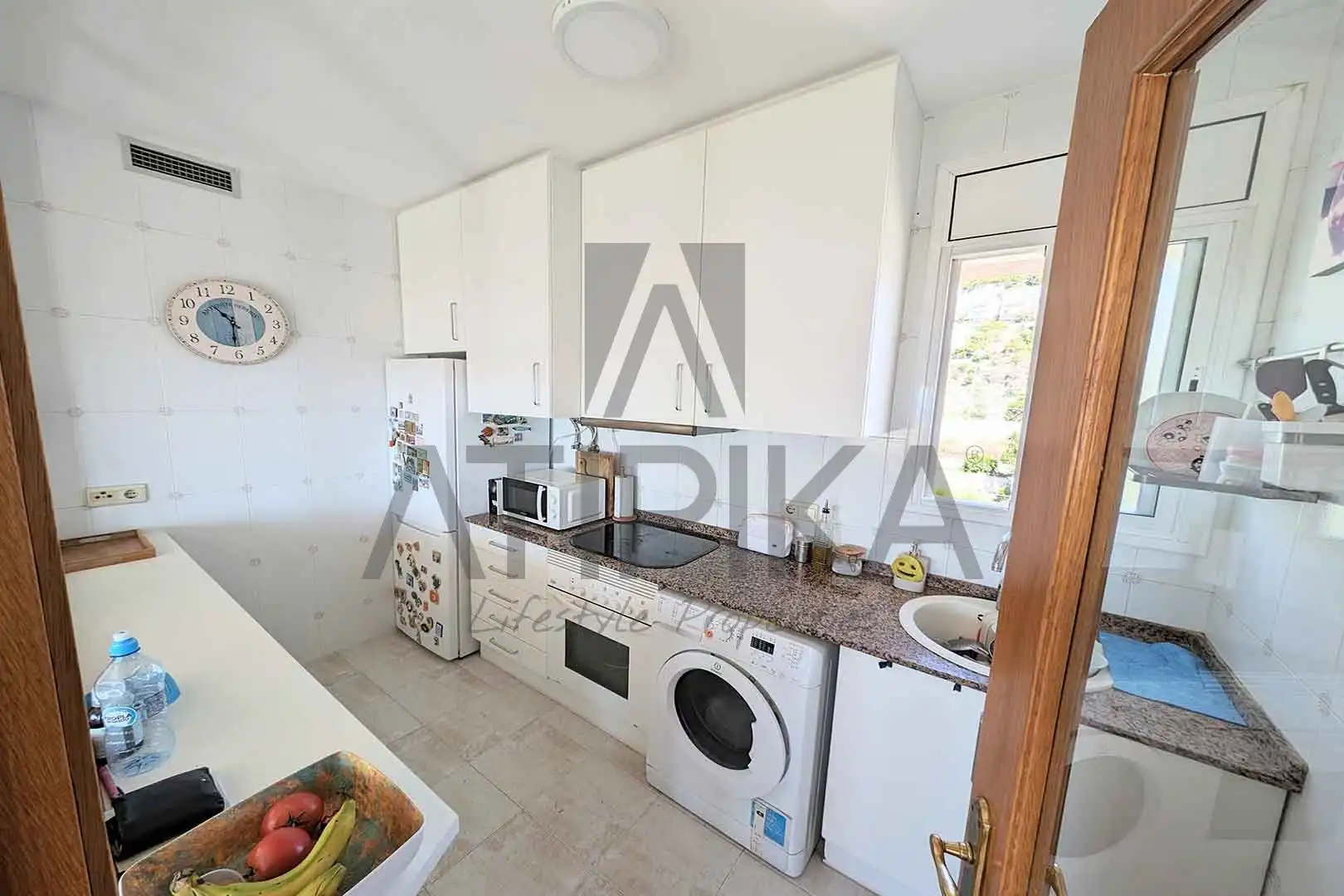 Cocina de Piso en venta en Castelldefels con Calefacción, Terraza y Trastero