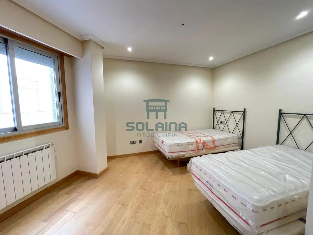 Bedroom of Flat for rent in Ourense Capital   with Heating