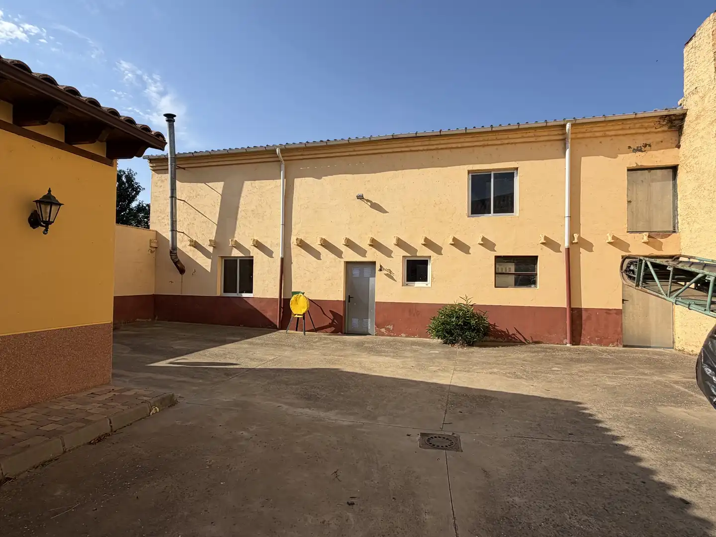 Vista exterior de Casa o chalet en venta en Cabreros del Río con Calefacción