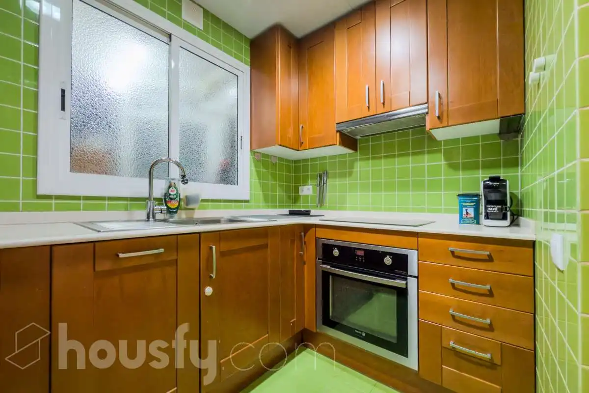 Kitchen of Flat for sale in Barcelona  with Air Conditioner, Parquet flooring and Terrace