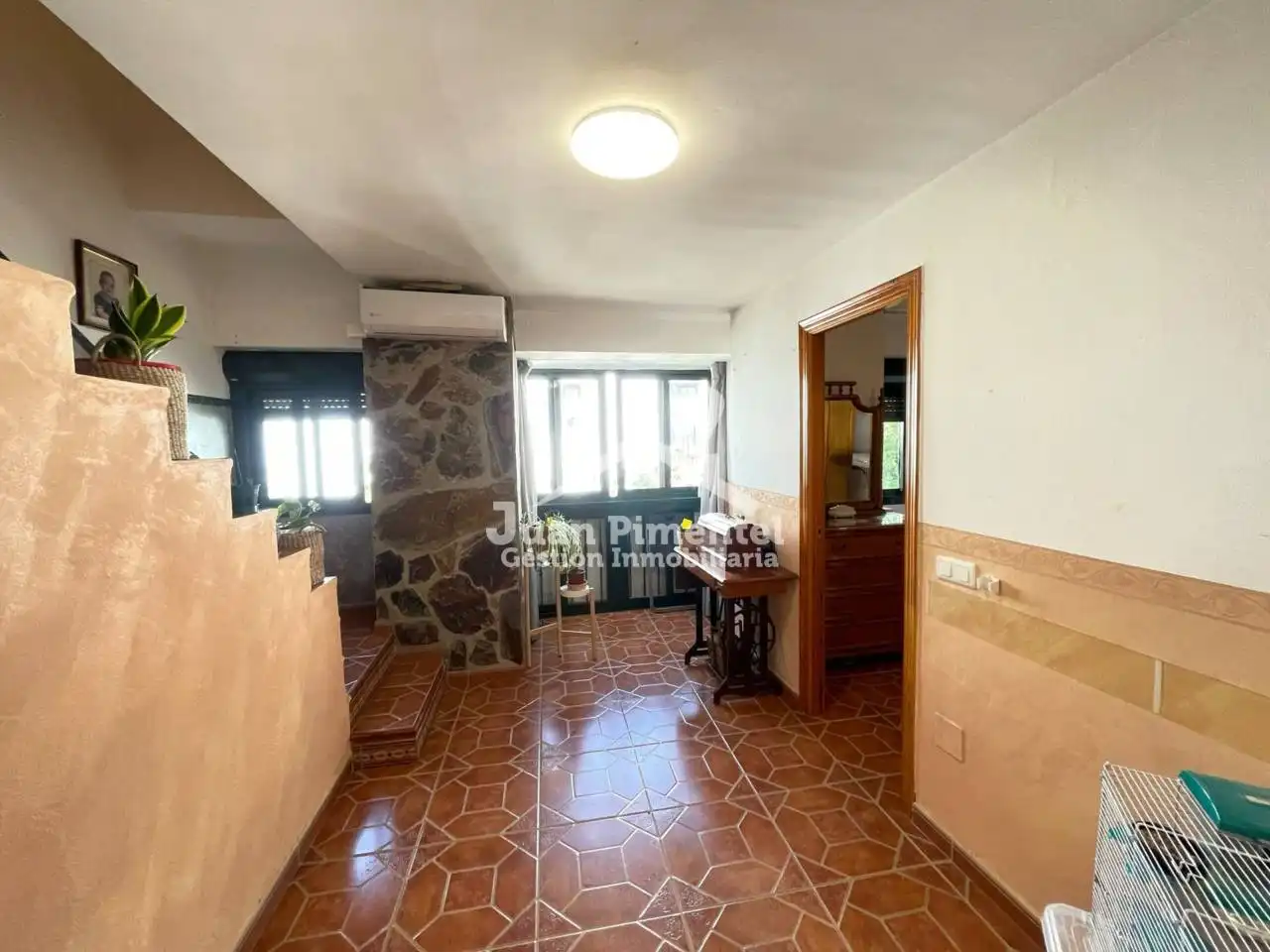 Detached homes for rent in Calle Casares, 1, Centro