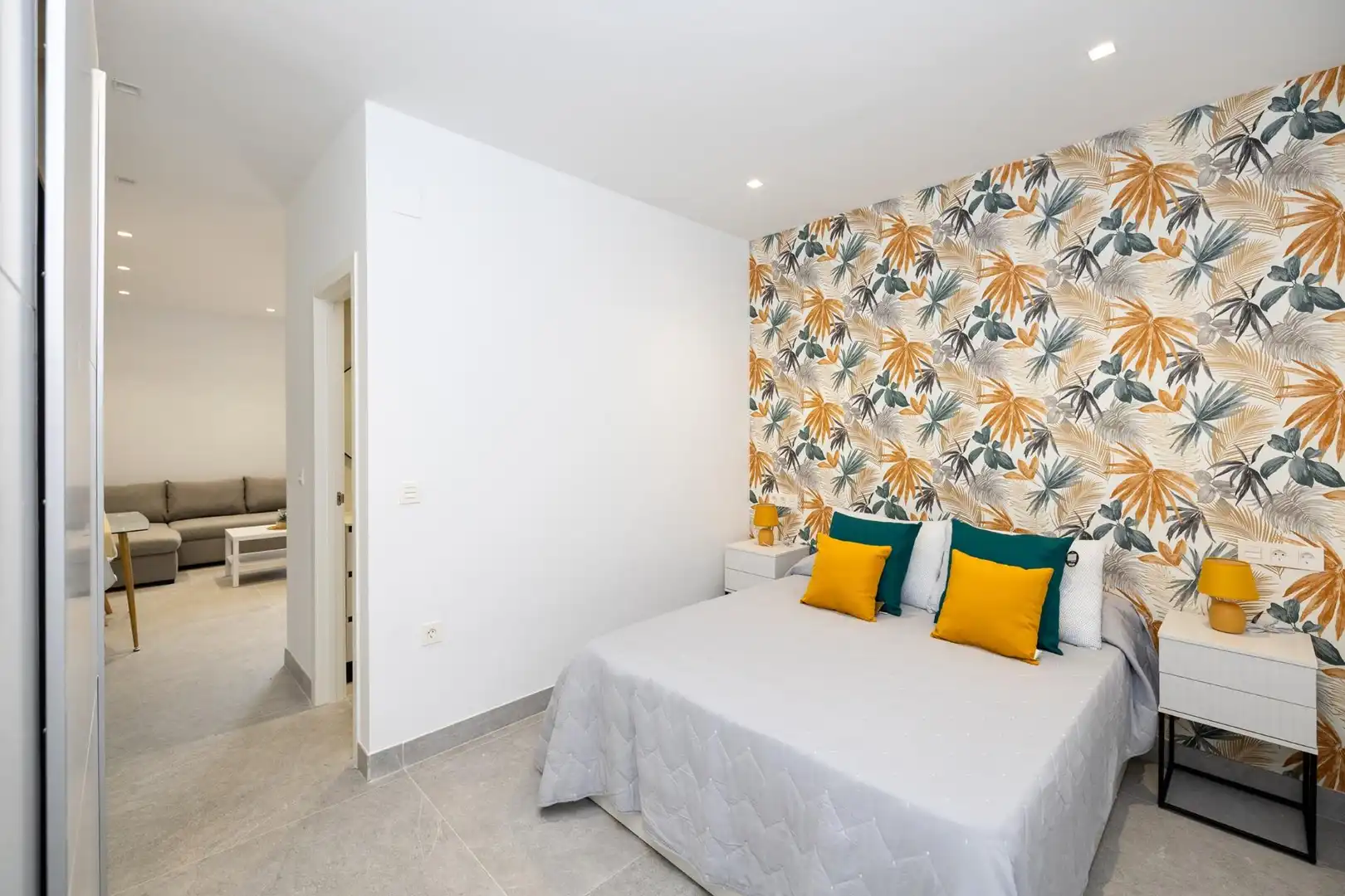 Habitación de Piso en venta en  Granada Capital con Aire acondicionado, Amueblado y Alarma