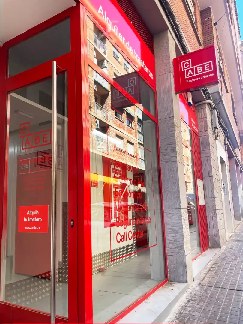 Exterior view of Storage room for rent in Zaragoza  with Alarm