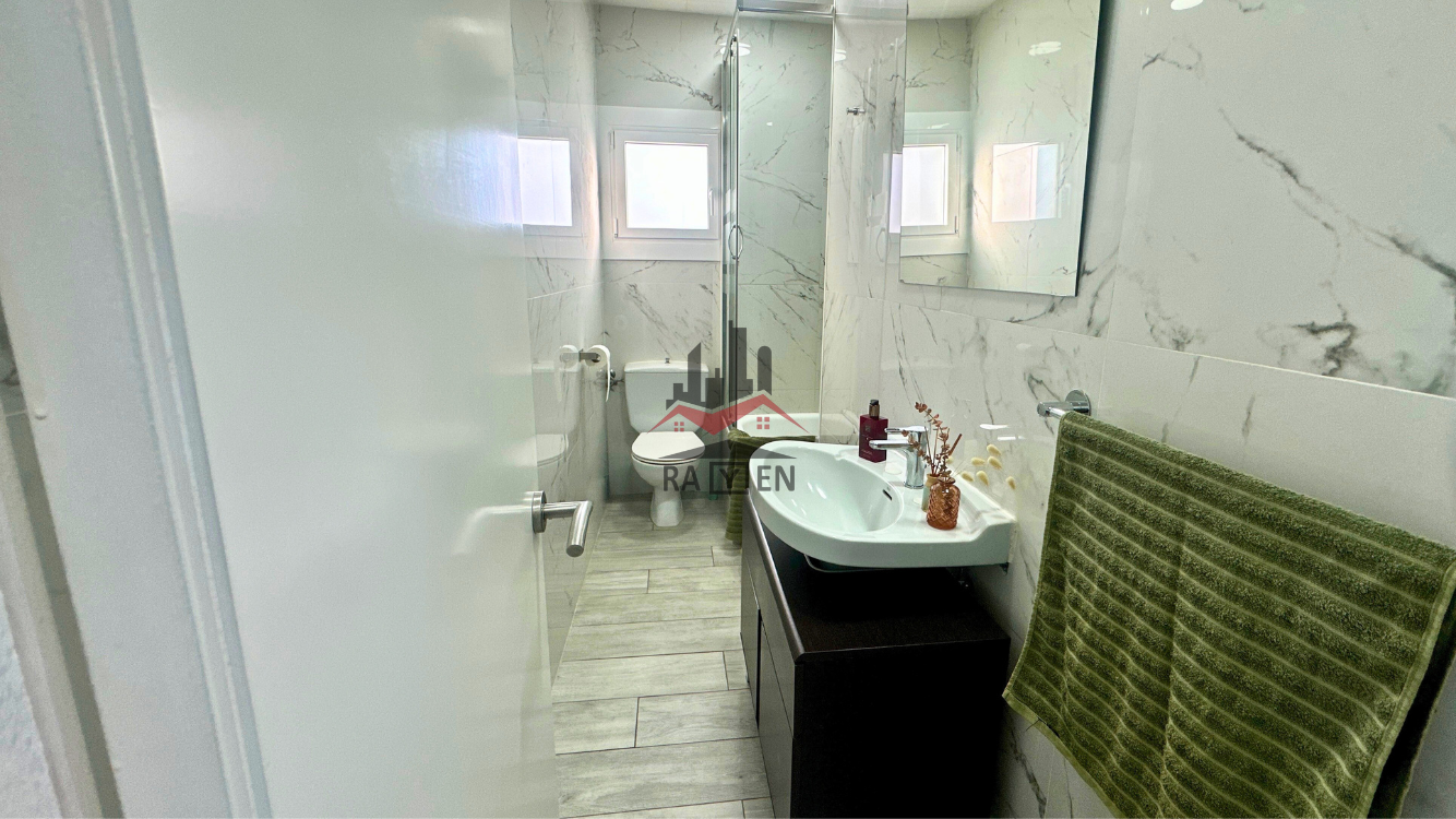 Pis en venda a de Salvador Dalí i Domènech, Eixample - Horta Capallera