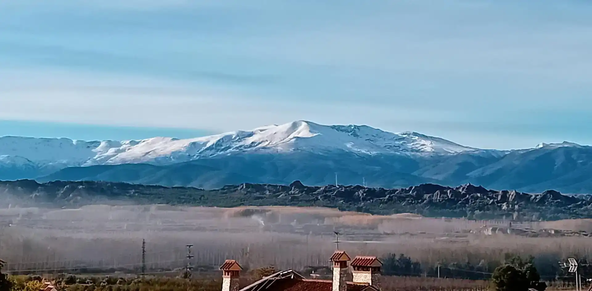 Vista exterior de Casa adosada en venda en Benalúa