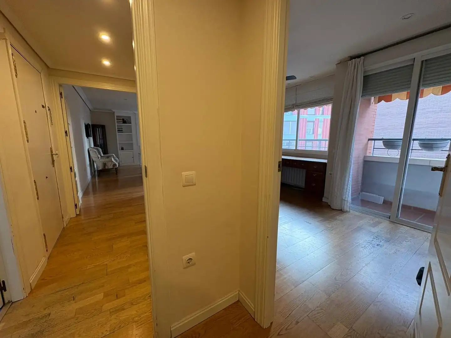 Wohnung zum Verkauf in Córdoba mit Klimaanlage, Heizung und Terrasse