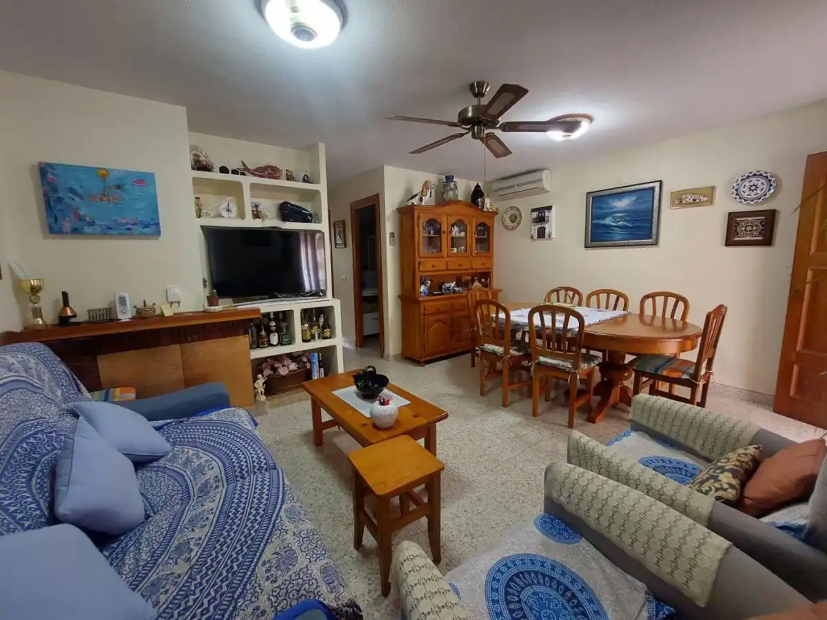 Sala de estar de Casa o chalet en venta en Benicasim / Benicàssim con Aire acondicionado, Calefacción y Terraza