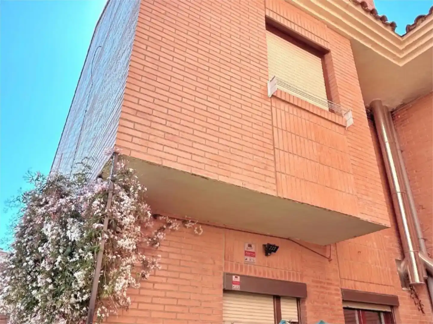 Vista exterior de Casa o xalet per a compartir en Lardero, La Rioja