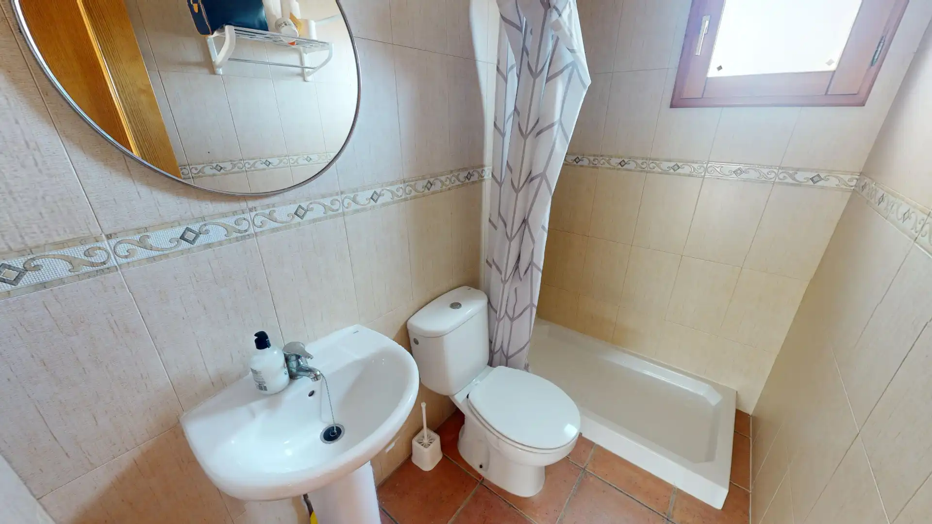 Baño de Terreno en venta en Alicante / Alacant