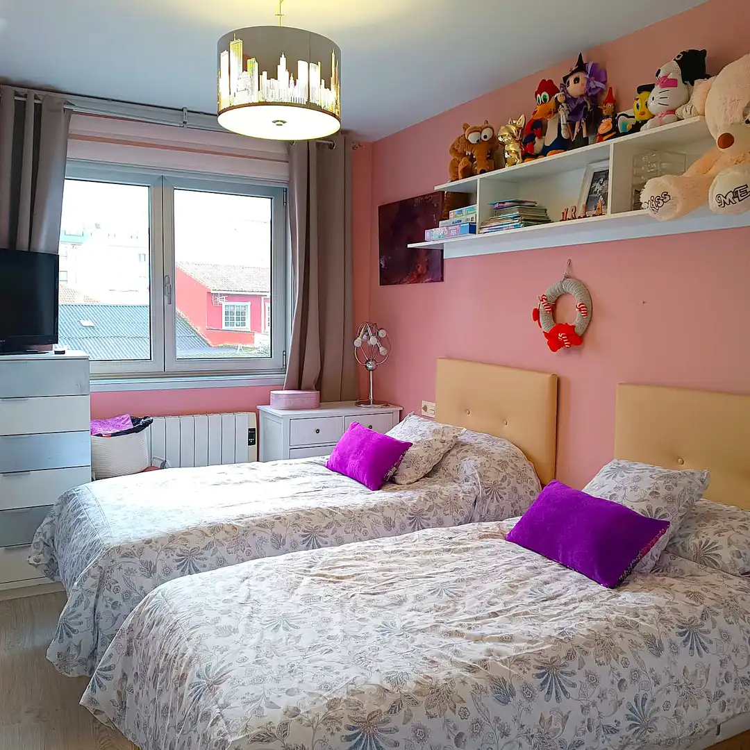 Schlafzimmer von Wohnung zum Verkauf in Ares mit Heizung, Parkett und Abstellraum