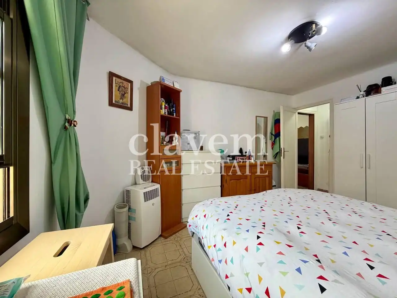 Schlafzimmer von Wohnung zum Verkauf in Barcelona mit Balkon