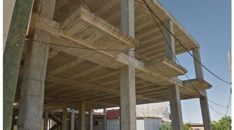 OBRA EN CONSTRUCCIÓN EN ROBLEDO