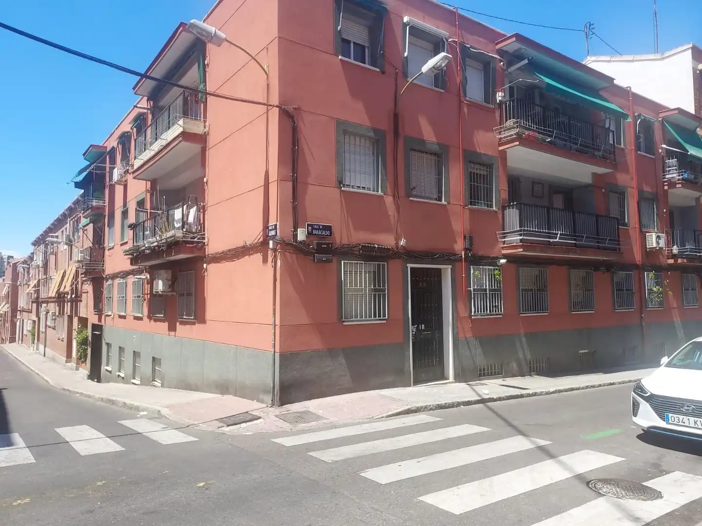 Piso en venta en Calle BARACALDO