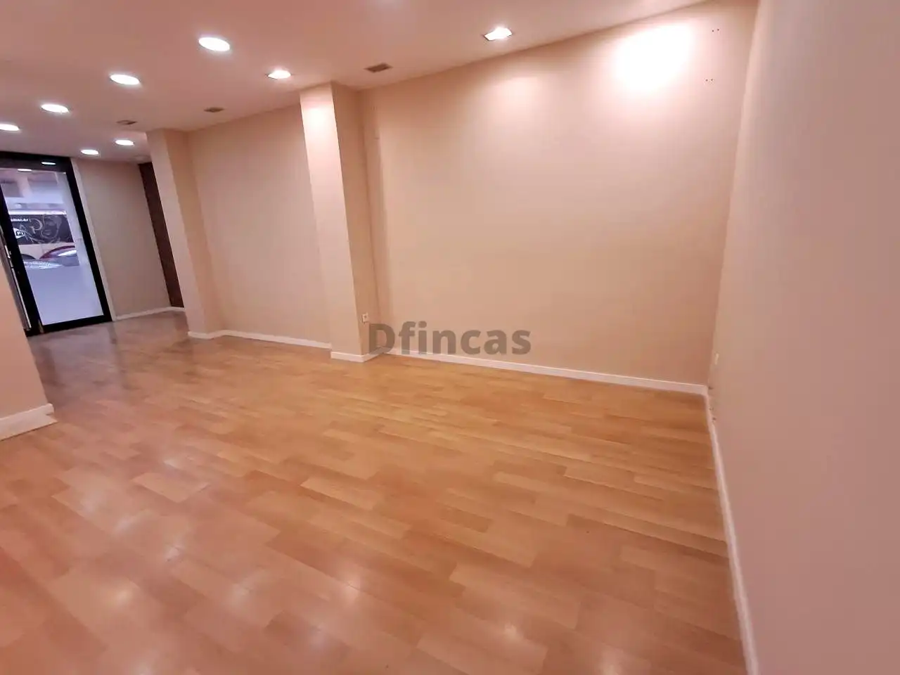 Local comercial de lloguer a De Sagunto, imagen 3