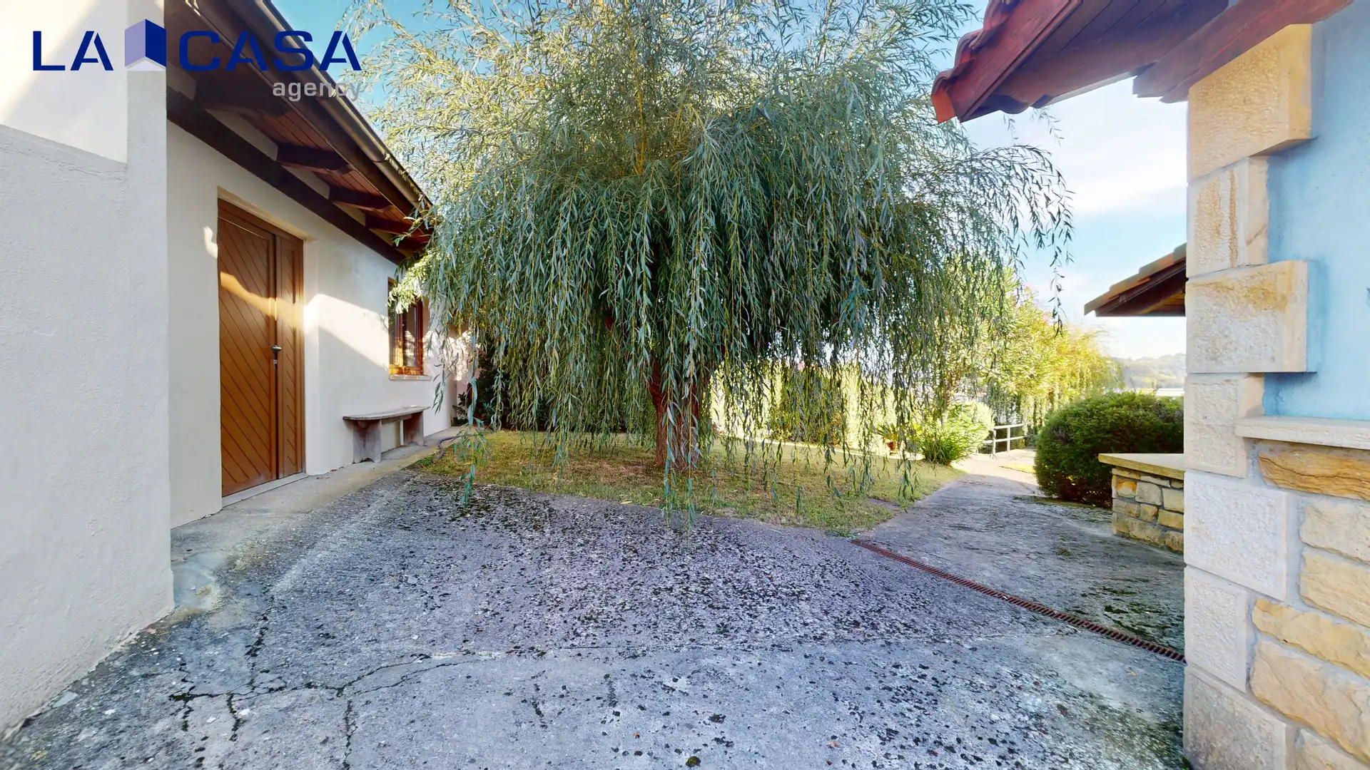 Vista exterior de Casa o xalet en venda en Bermeo amb Terrassa