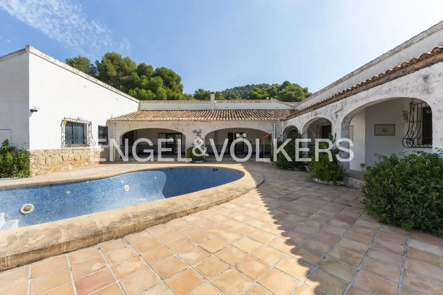 Vista exterior de Casa o xalet en venda en Jávea / Xàbia amb Calefacció i Terrassa