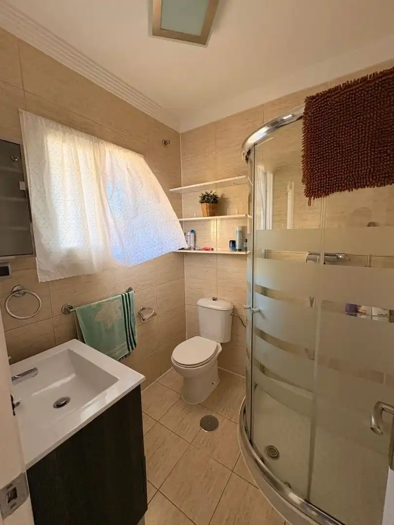 Bany de Apartament de lloguer en Torrox amb Terrassa i Piscina comunitària