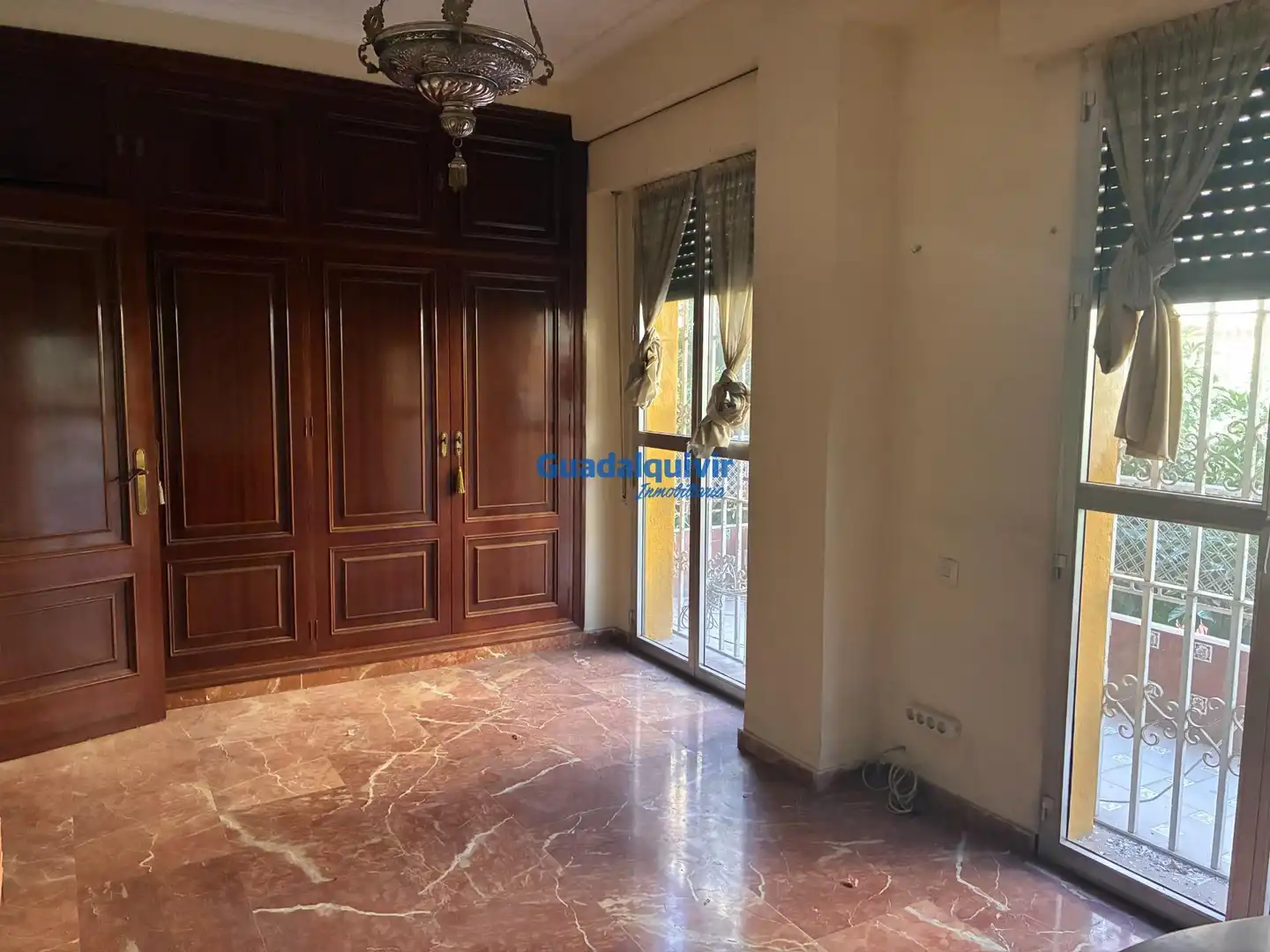 Habitación de Piso en venta en Sevilla con Terraza y Balcón