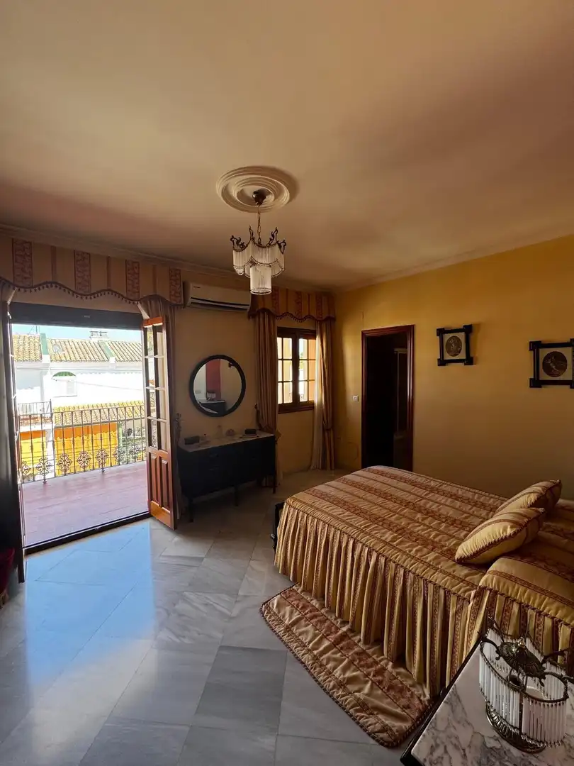 Dormitori de Casa o xalet en venda en Morón de la Frontera