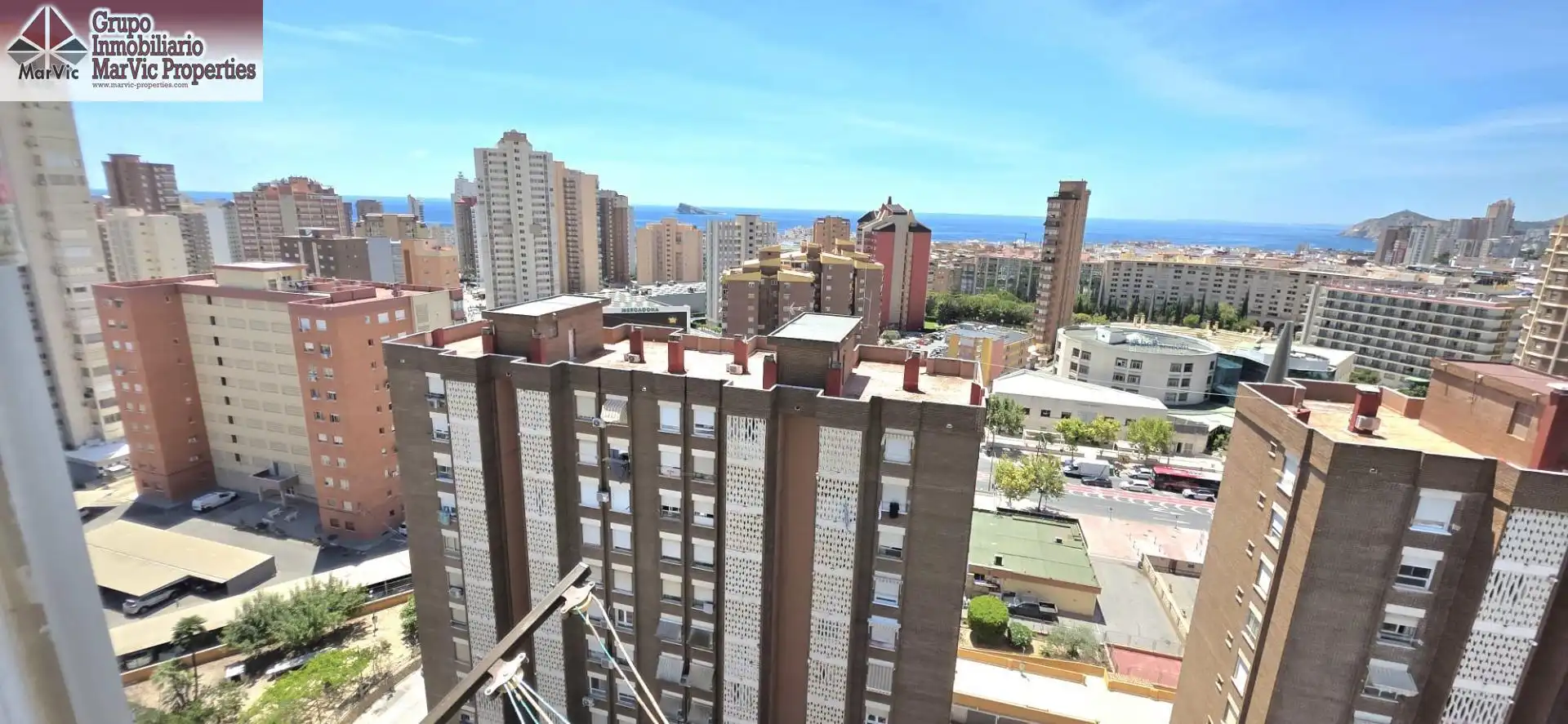 Vista exterior de Apartamento en venta en Benidorm con Aire acondicionado, Terraza y Amueblado
