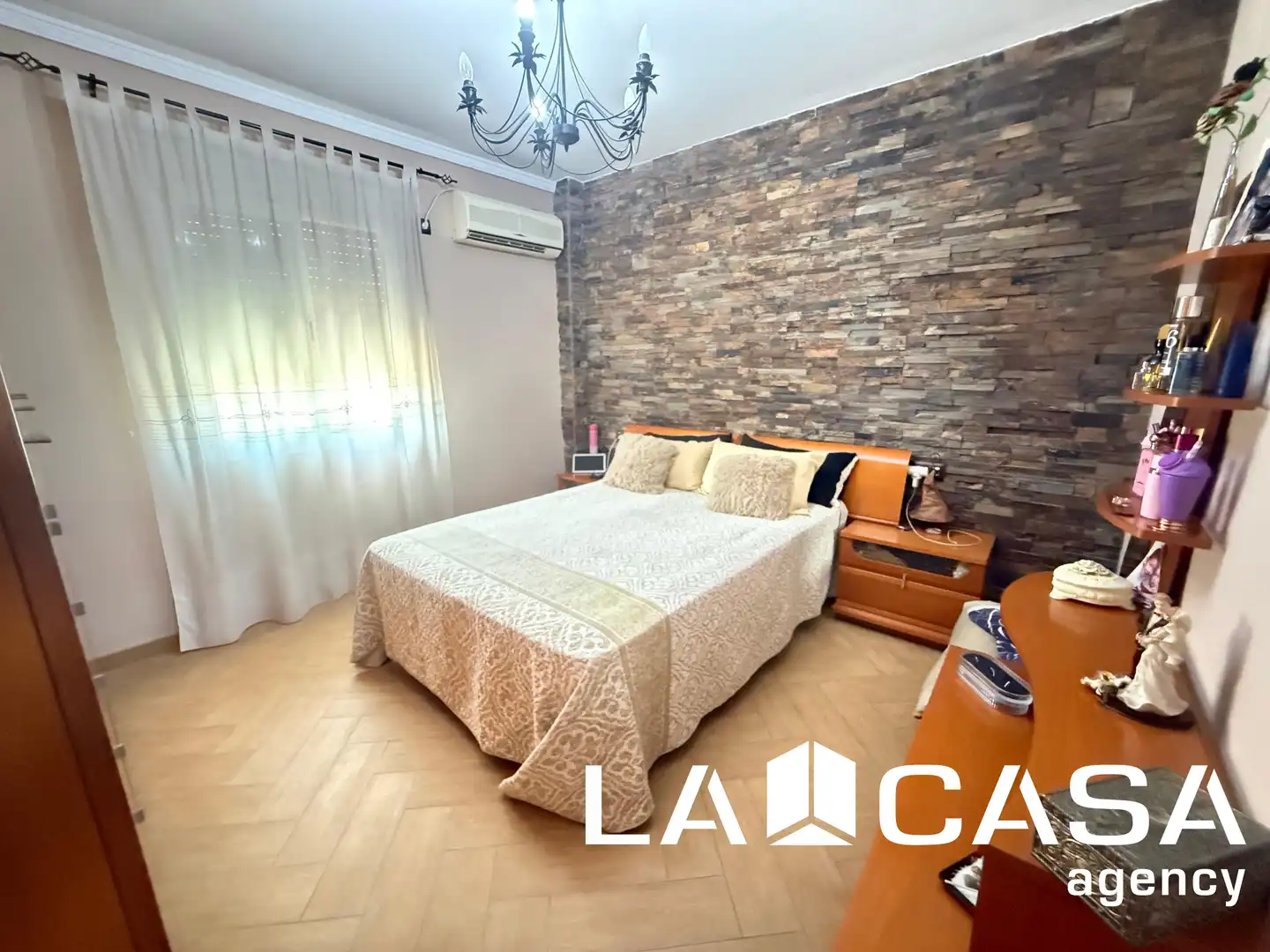 Bedroom of Detached homes for sale in Dos Hermanas  with Air Conditioner, Terrace and Storage room