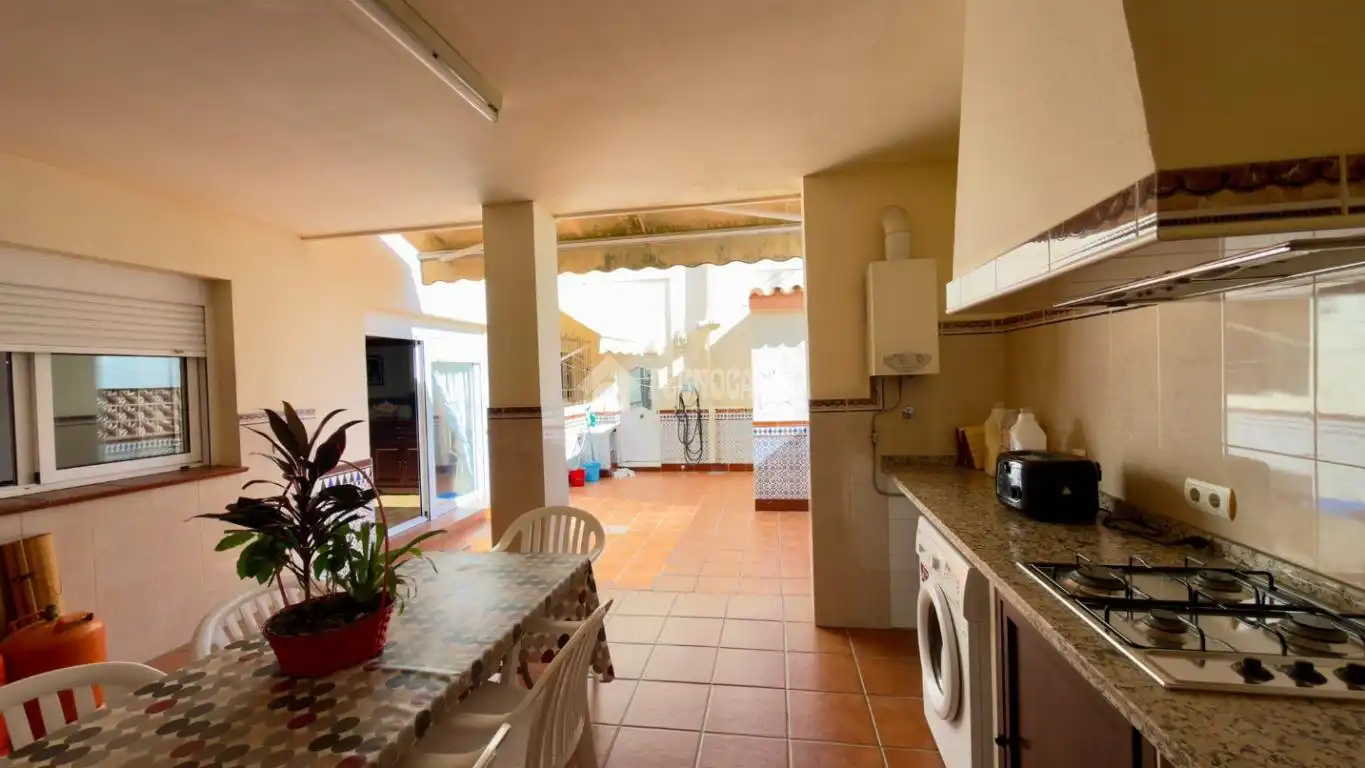 Casa con terraza en venta en San Enrique - Guadiaro -  Pueblo Nuevo, imagen 27
