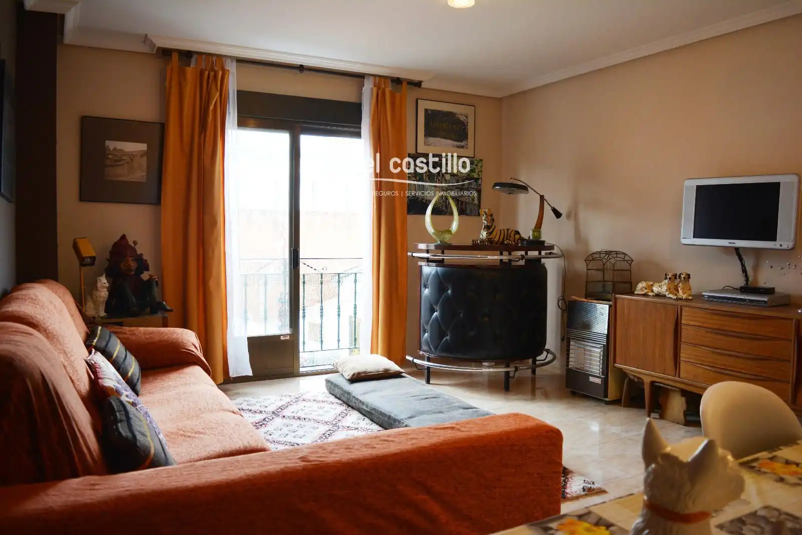 Sala de estar de Piso en venta en Sotillo de la Adrada con Calefacción, Terraza y Balcón