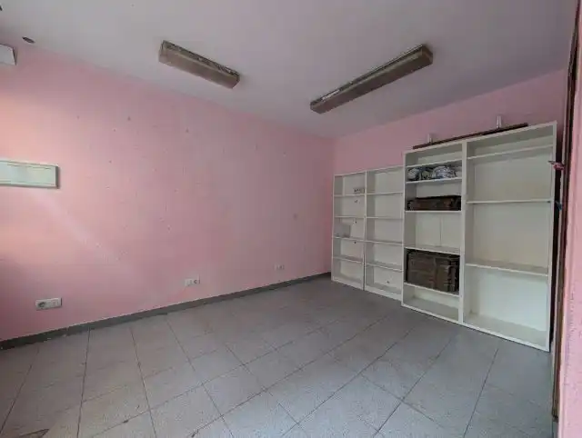 Geschaftsraum zur Miete in Zaragoza