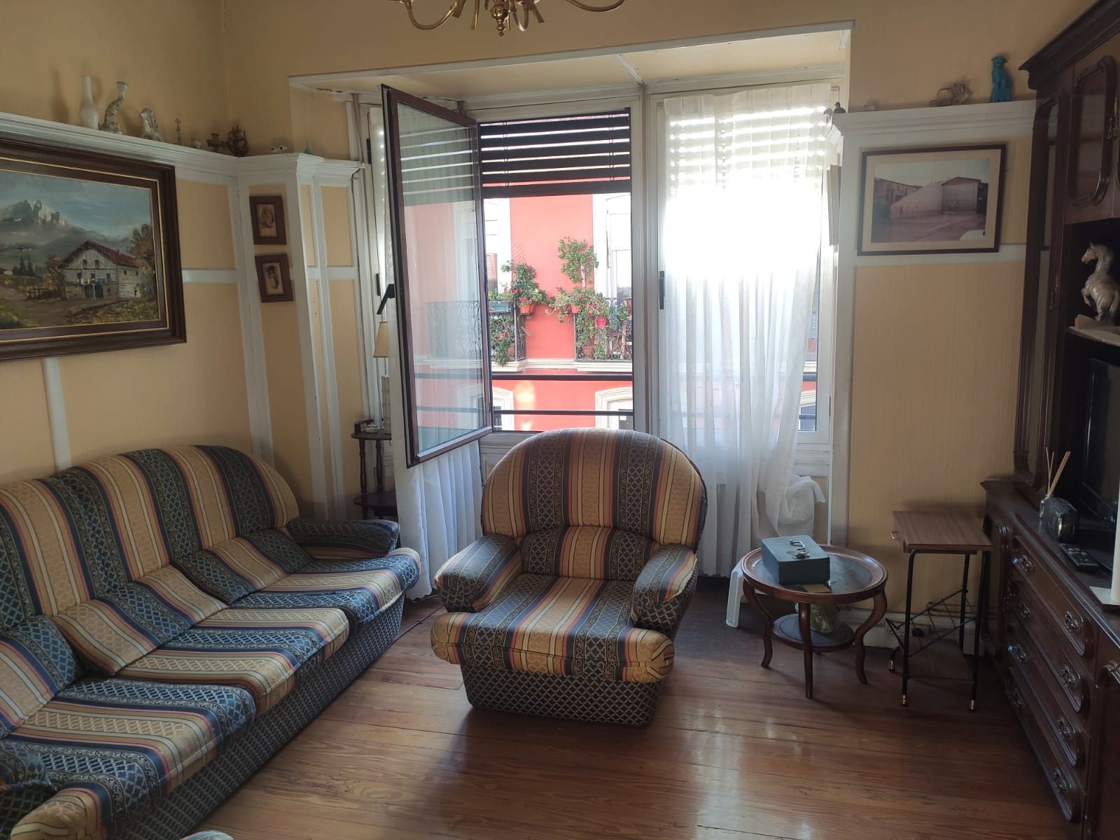 Sala de estar de Piso en venta en Bilbao  con Calefacción y Trastero