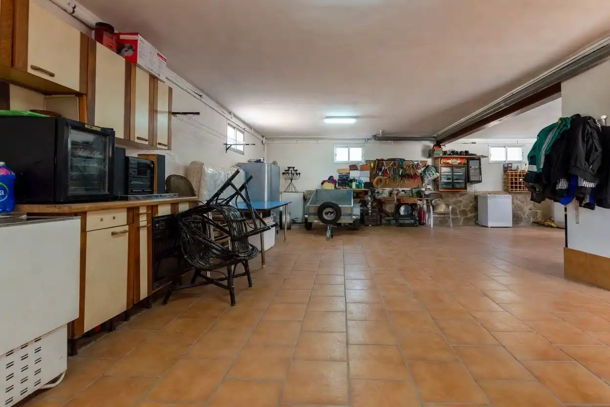 Casa o chalet en venta en Hontoba con Calefacción, Jardín privado y Terraza