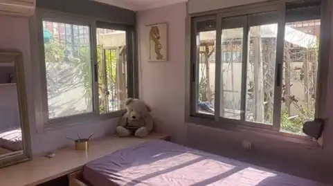 Bedroom of Flat for rent in Valencia  with Air Conditioner, Heating and Terrace