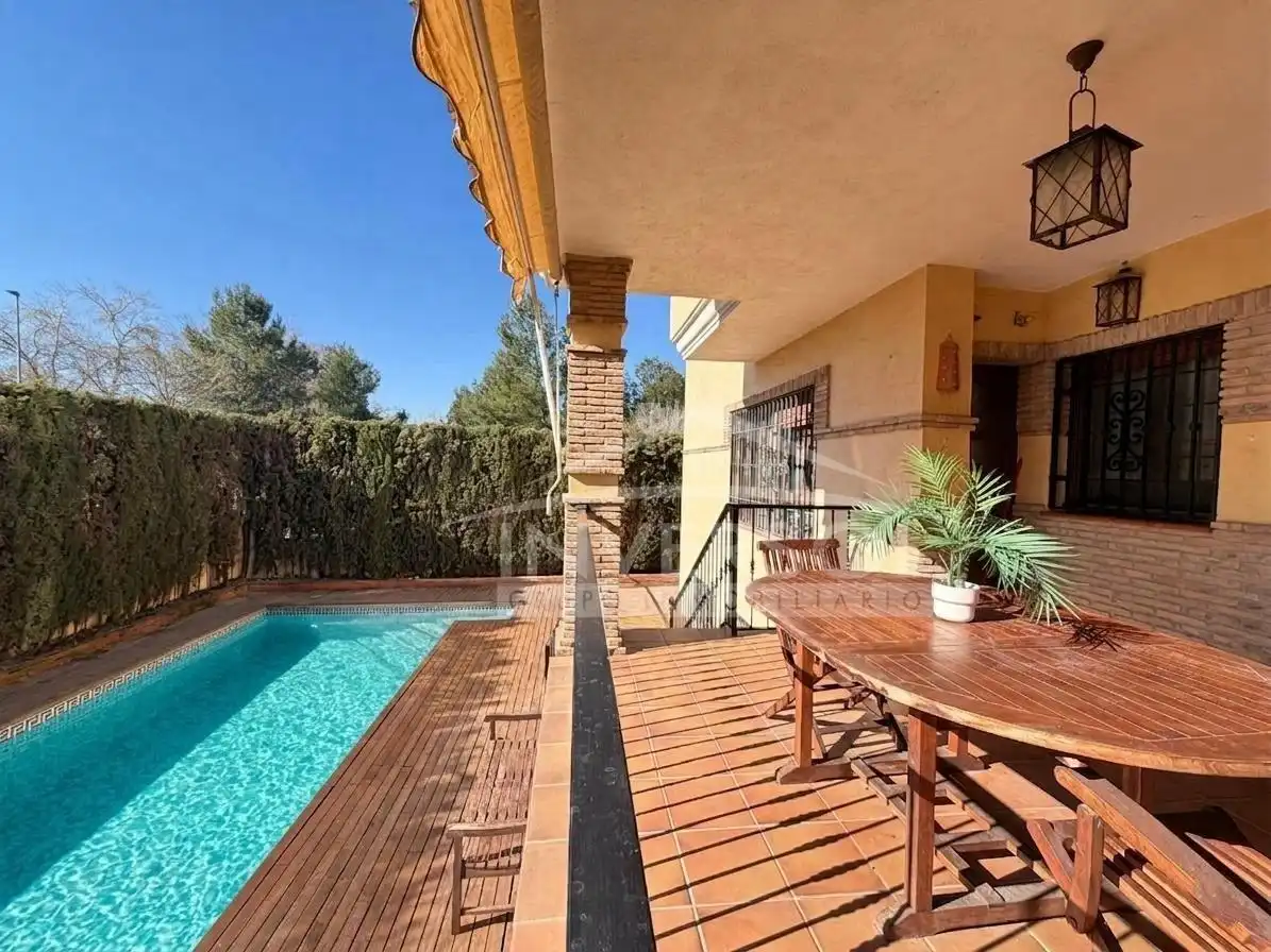 Jardín de Casa o chalet en venta en Maracena con Aire acondicionado, Calefacción y Jardín privado