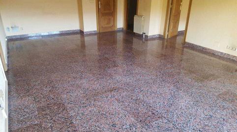 Foto 2 de Oficina en venda a C/ Constitución , Cistierna, León