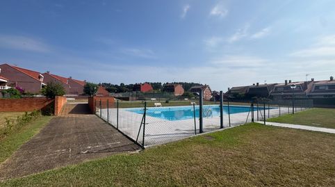 Foto 2 de Residencial en venta en Calle Calle Castañeos, Luanco - Aramar - Antromero, Gozón