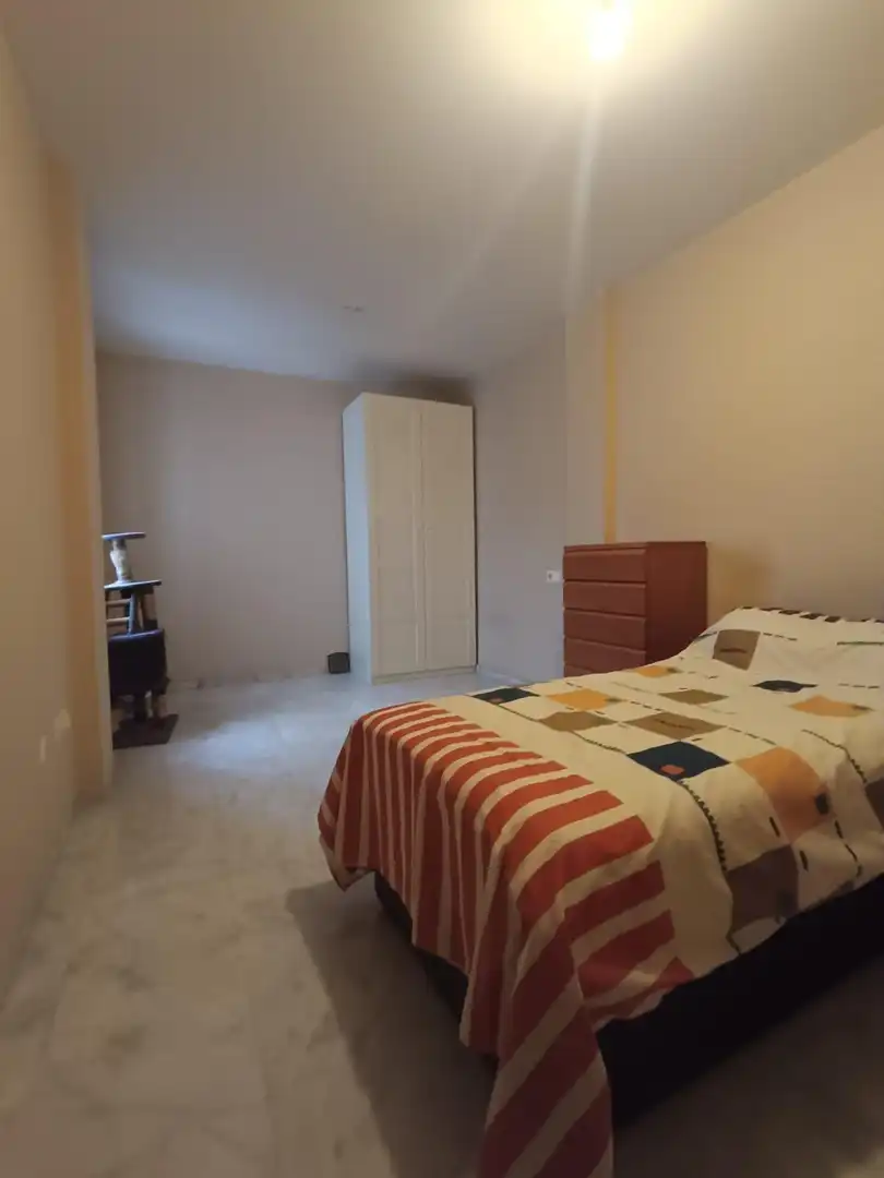 Habitación de Piso en venta en La Algaba con Aire acondicionado