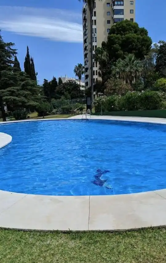 Piscina de Apartamento en venta en Marbella con Aire acondicionado, Calefacción y Amueblado
