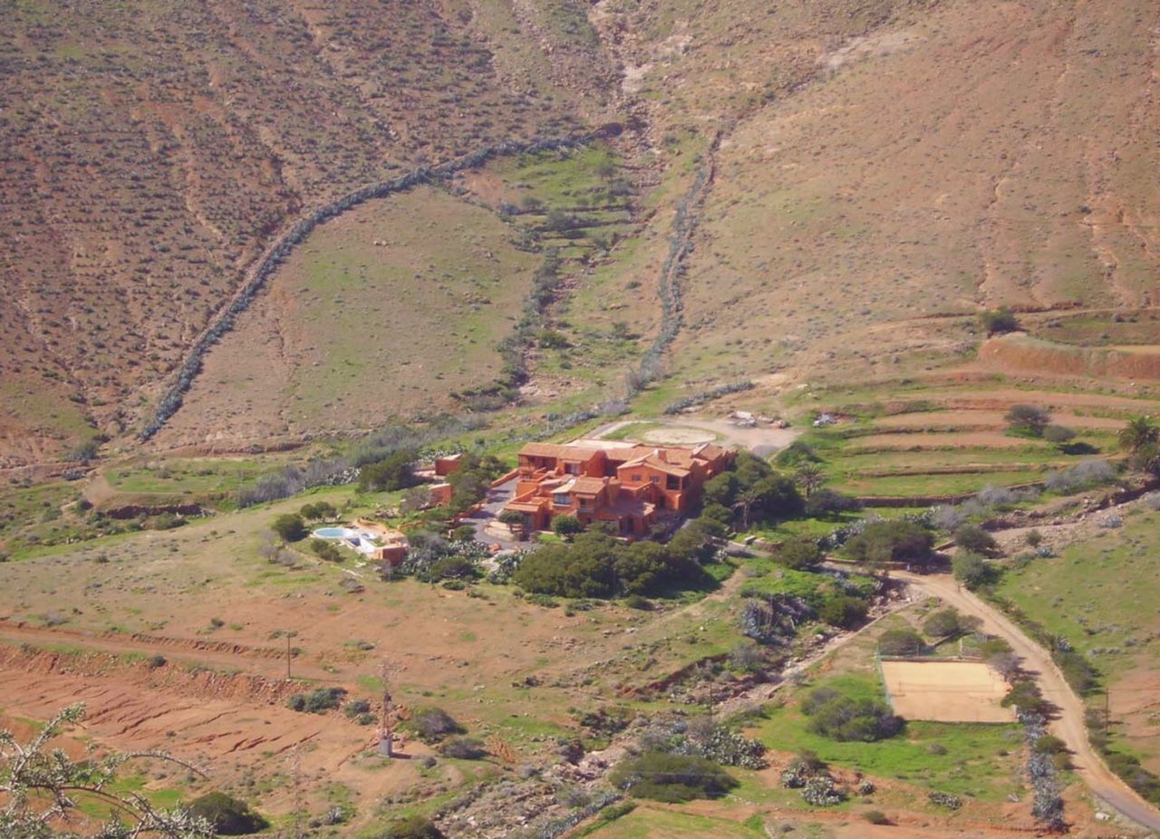 Vista exterior de Finca rústica en venda en Betancuria amb Aire condicionat, Jardí privat i Terrassa