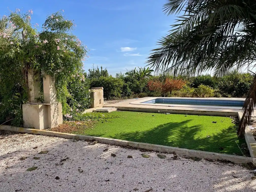 Piscina de Terreno en venta en Redován