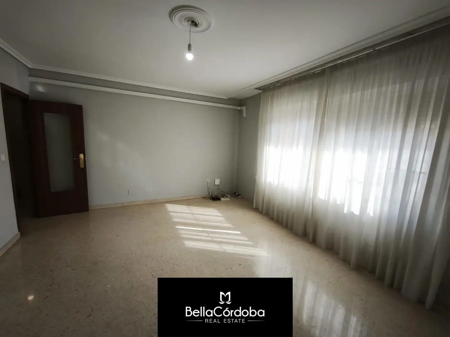 Bedroom of Flat for sale in Córdoba  with Air Conditioner and Heating