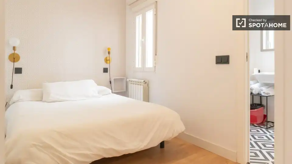 Habitación de Piso de alquiler en Madrid con Aire acondicionado, Calefacción y Amueblado