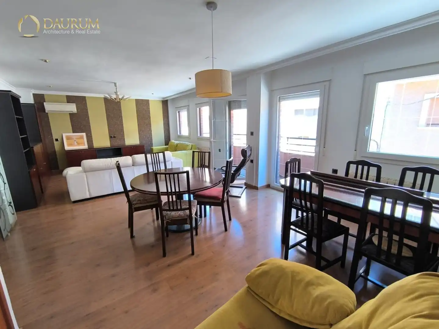 Sala de estar de Piso en venta en Villena con Aire acondicionado, Calefacción y Terraza