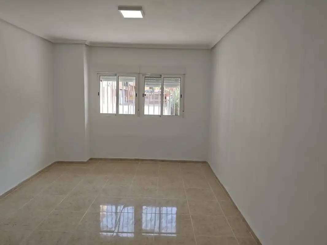Ground floor for rent in Calle Convento, Orihuela ciudad